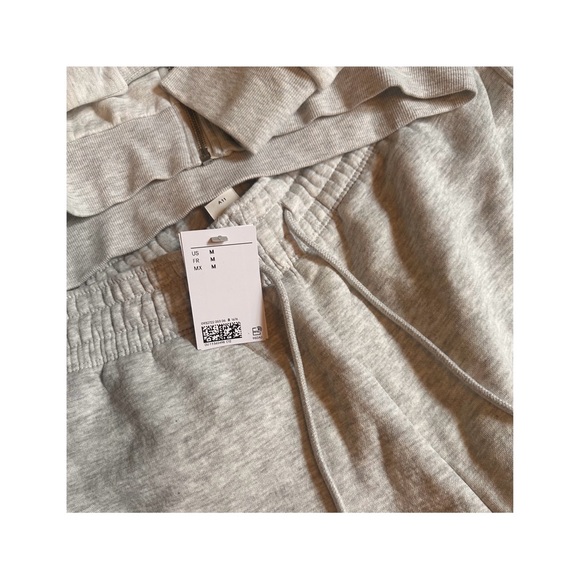 H&M Light Heather Gray Sweatpants and Hoodie Set - Picture 4 of 5